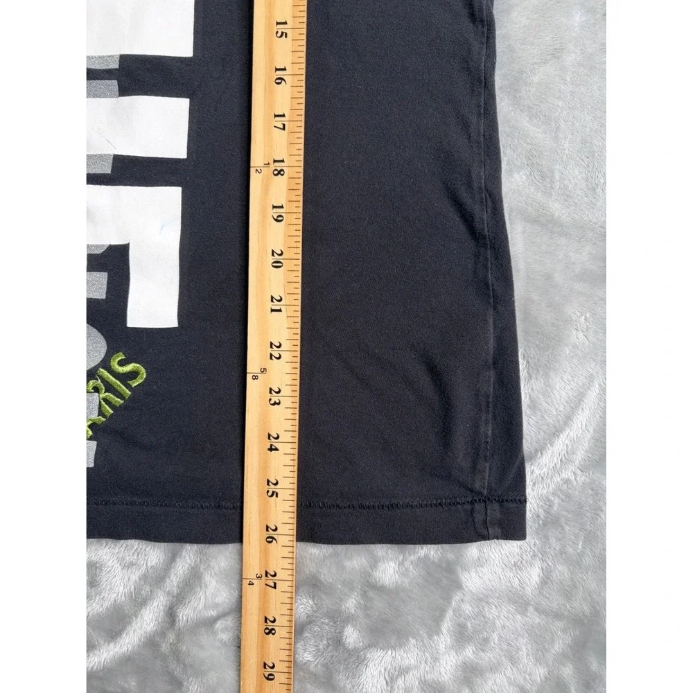 True Religion World Tour Cities Graphic Mens L Black T-Shirt Vertical Logo Print